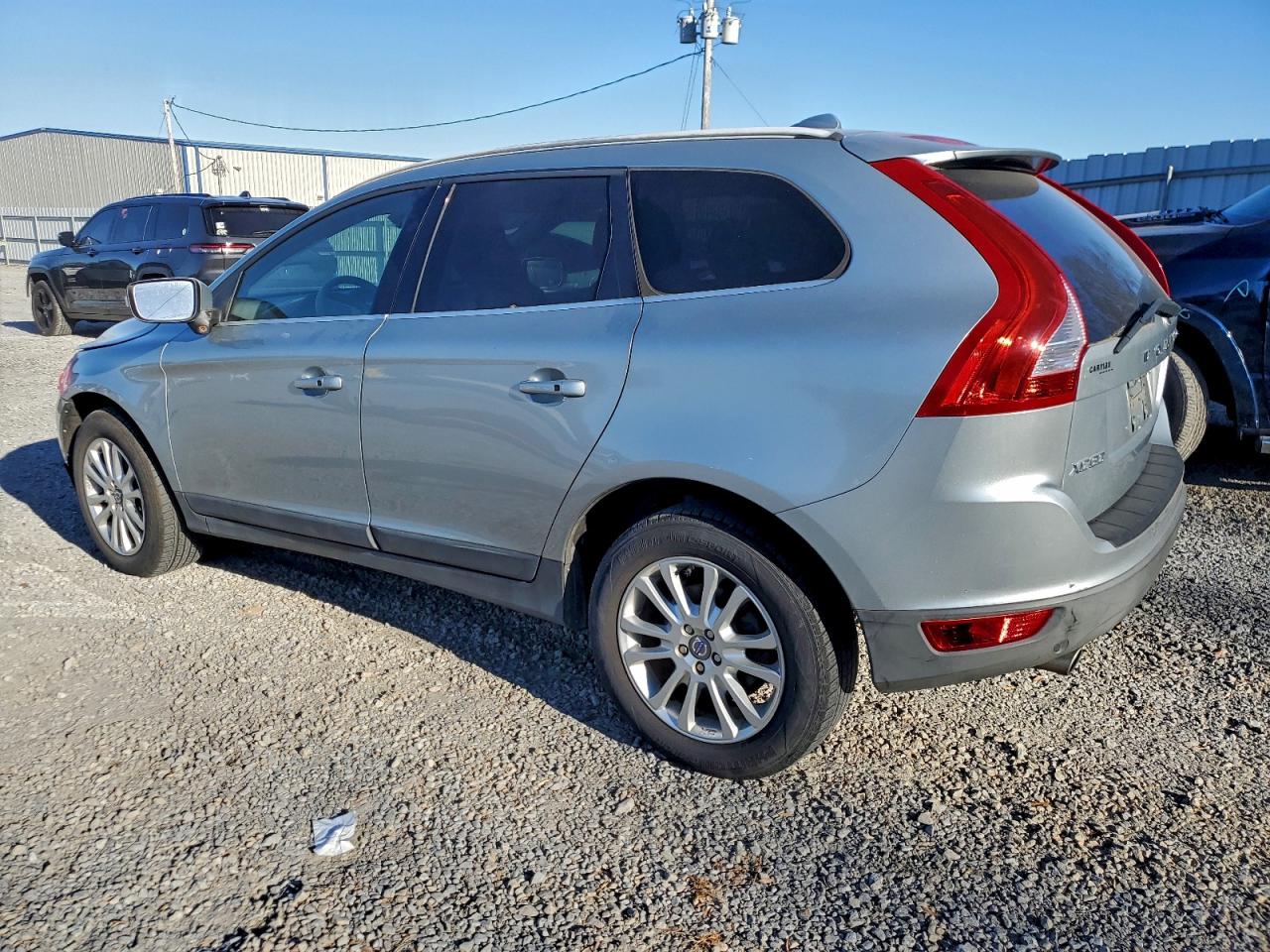 Volvo XC60 T6 Image 7