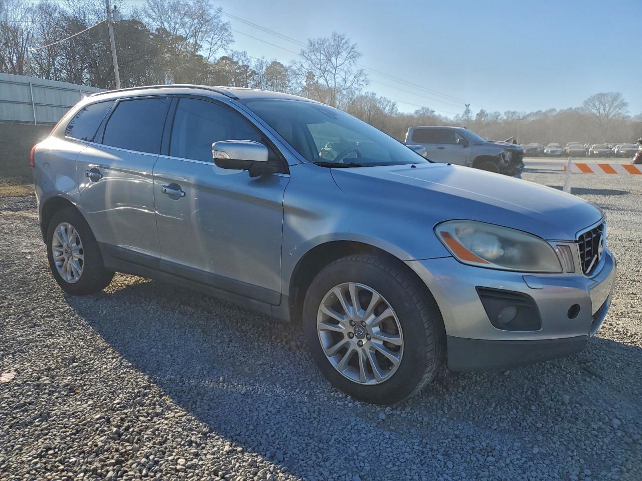 Volvo XC60 T6 Image 9