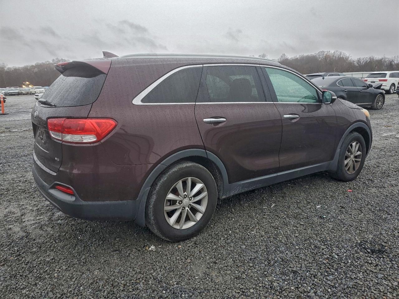 Kia Sorento Lx Image 3