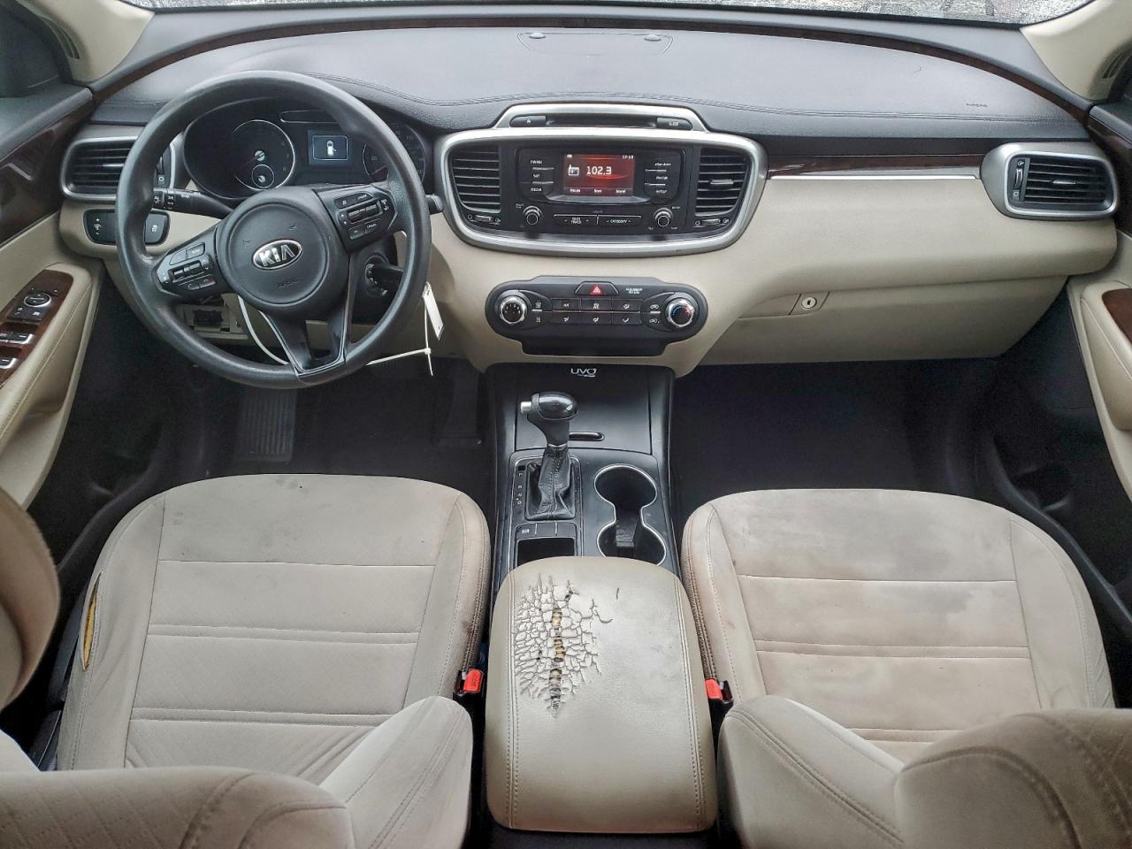 Kia Sorento Lx Image 6