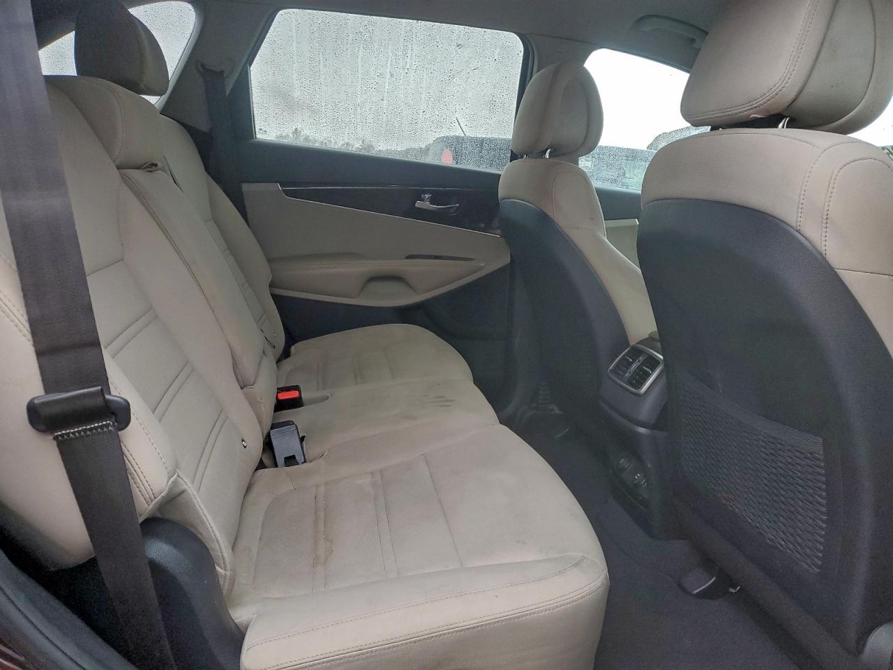 Kia Sorento Lx Image 8