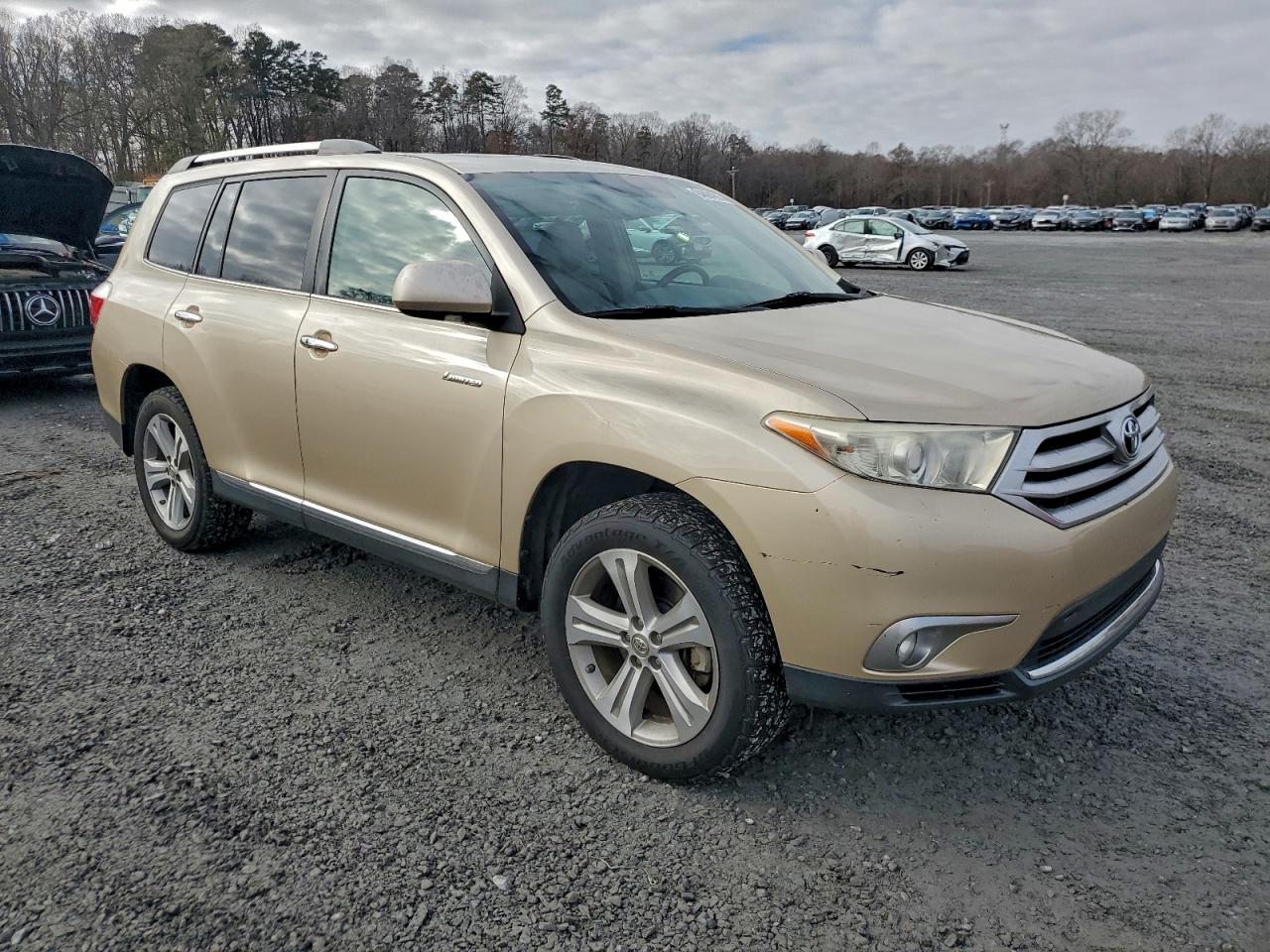 Toyota Highlander Limited Image 11