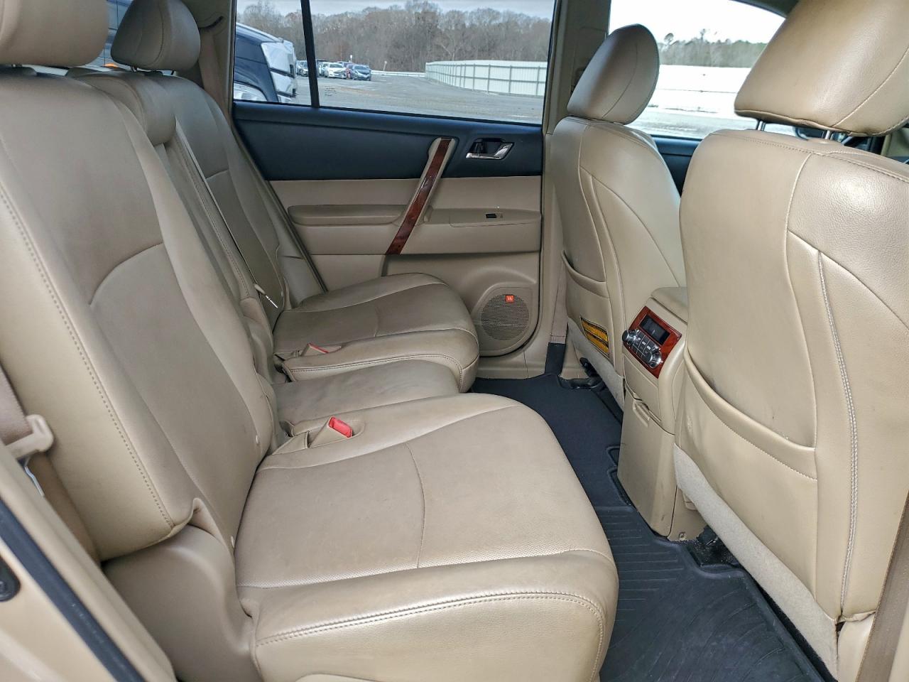 Toyota Highlander Limited Image 13