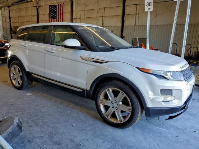 Land Rover Range Rover Pure Plus Image 13