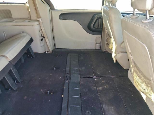 Chrysler Minivan Touring Image 9