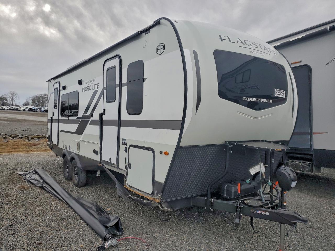 Forrest River Flagstaff Image 1