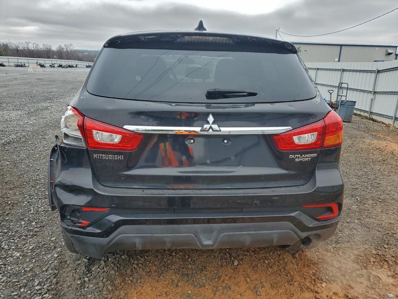 Mitsubishi Outlander Es Image 12