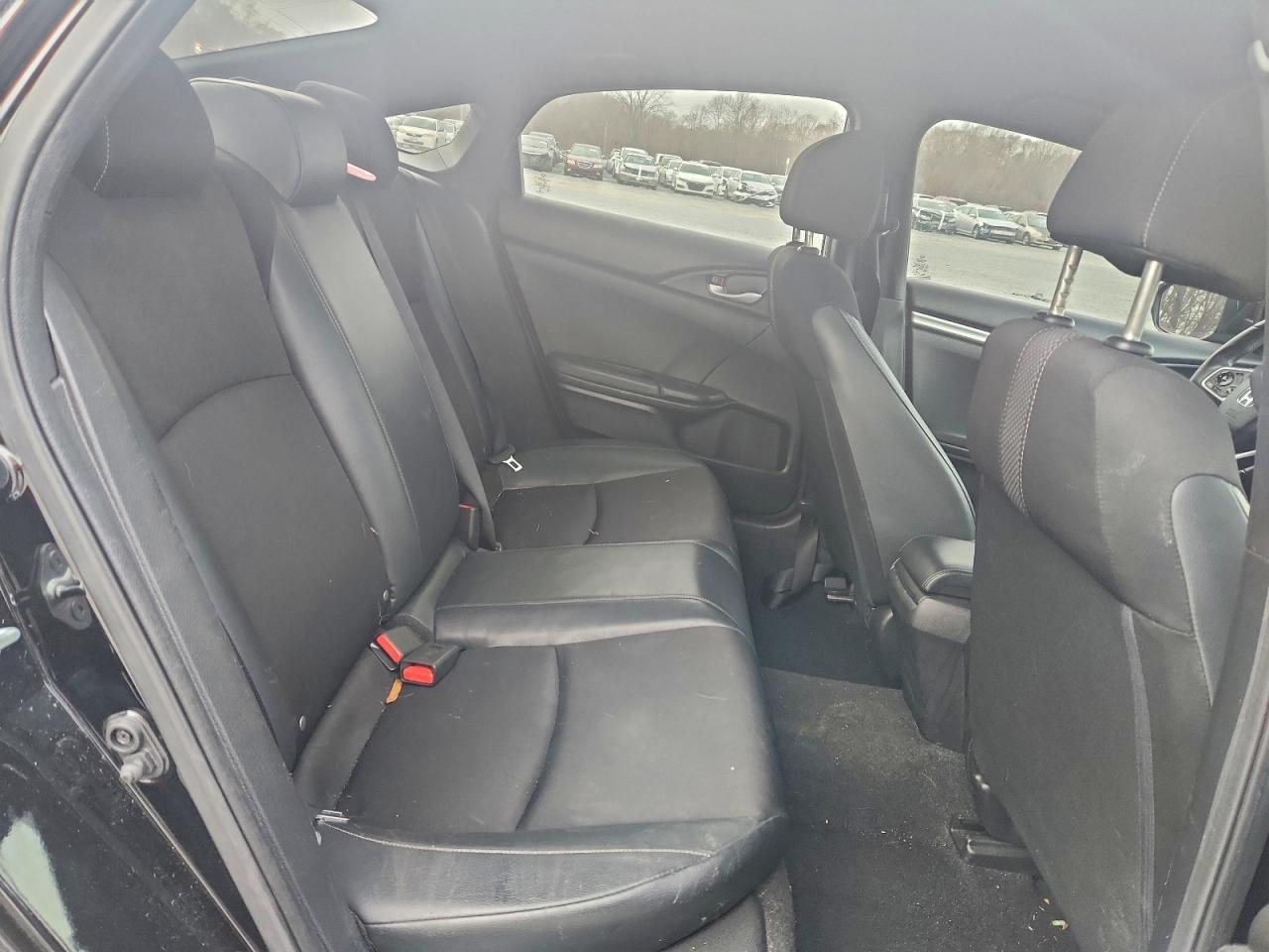 Honda Civic Sport Image 11