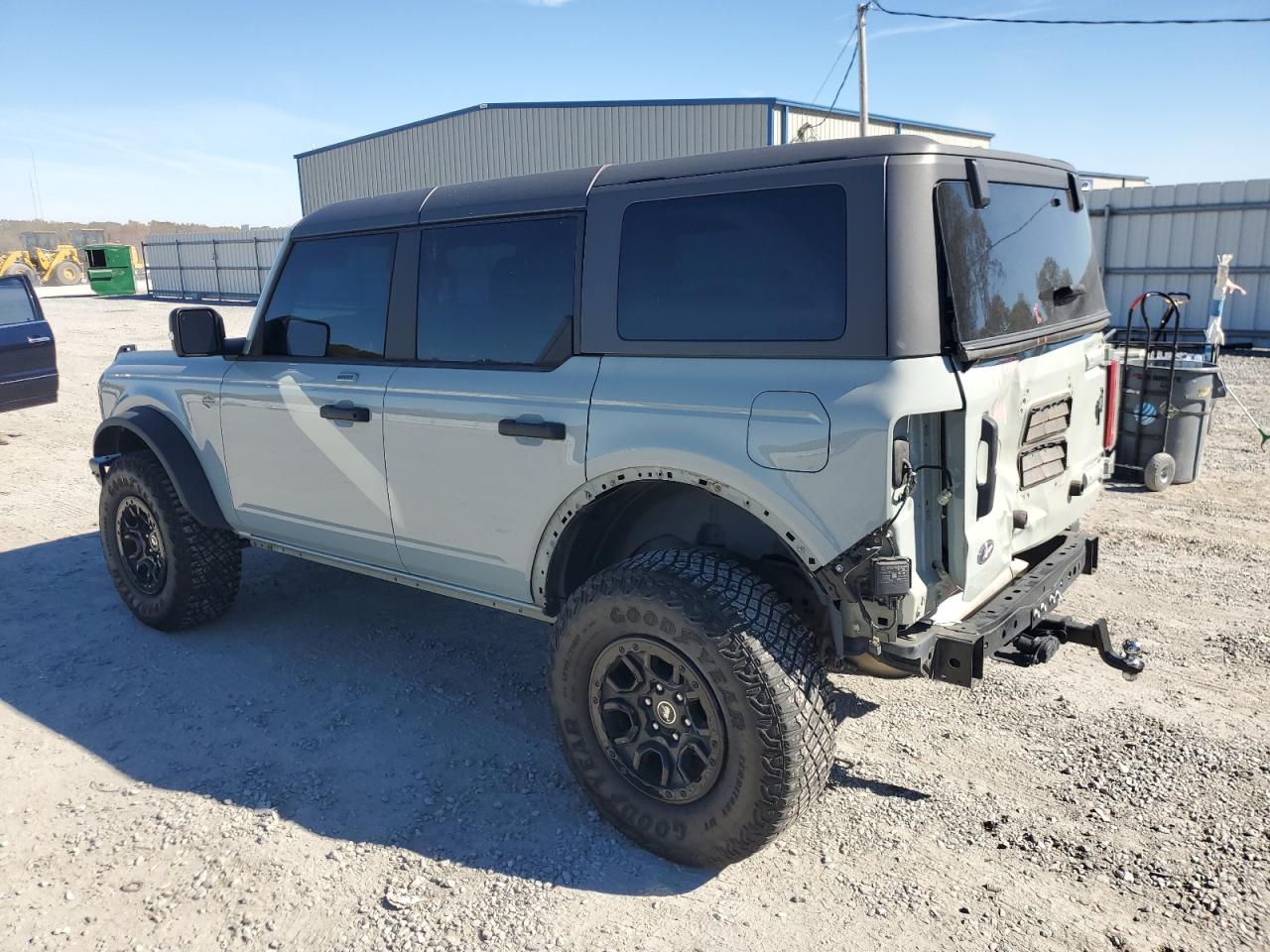 Ford Bronco Base Image 2