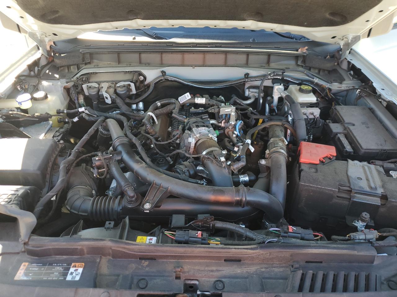 Ford Bronco Base Image 7