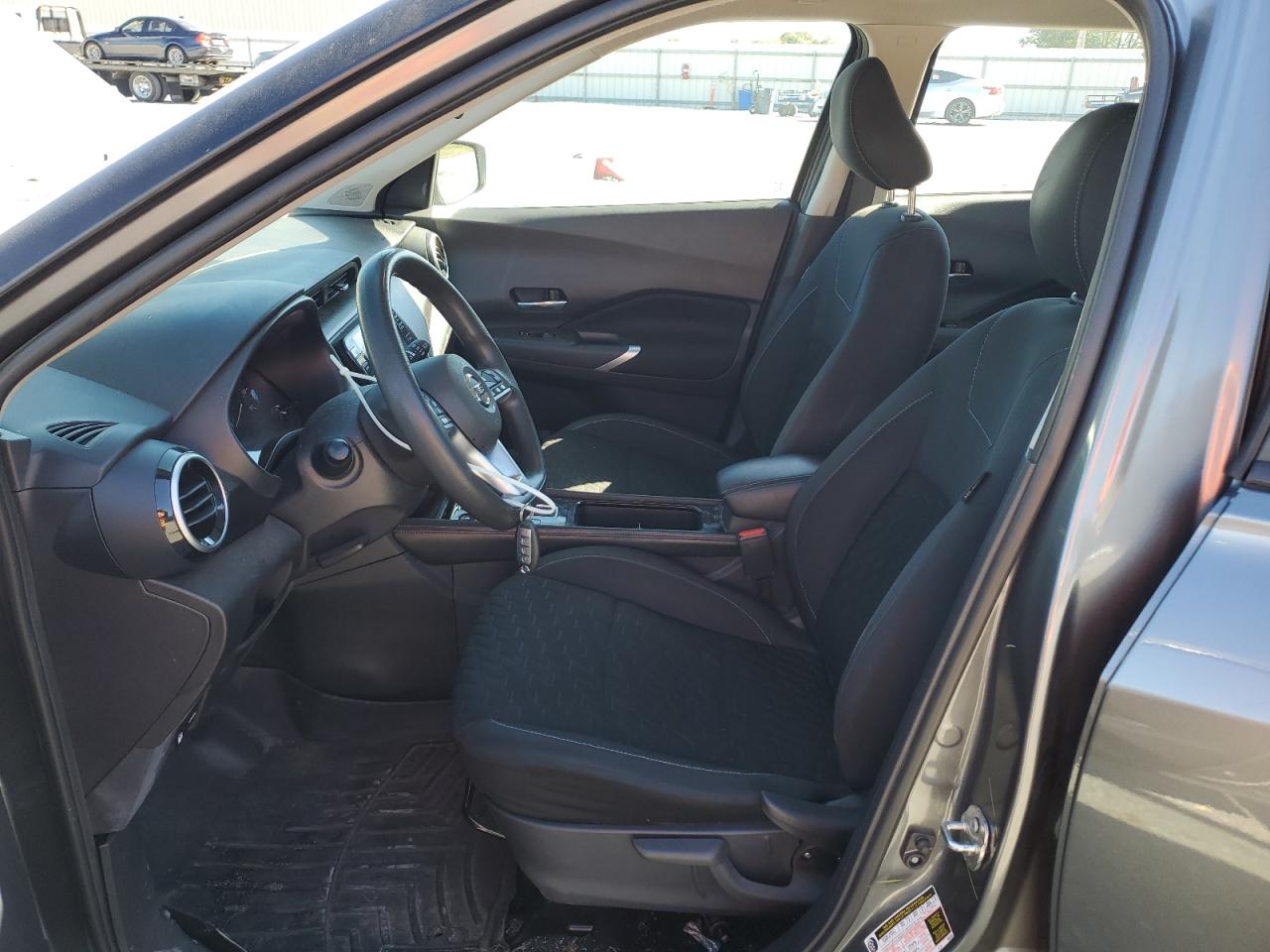 Nissan Kicks Sv Image 10