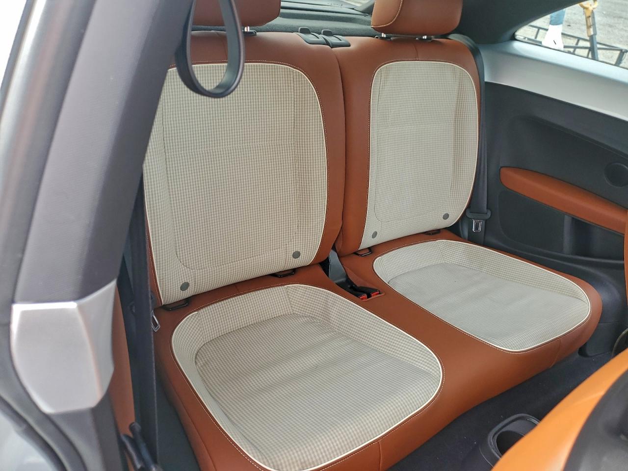 Volkswagen Beetle 1.8t Image 7