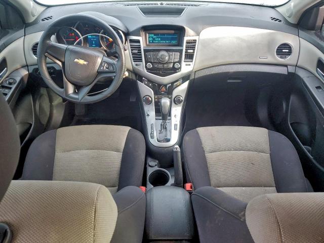 Chevrolet Cruze Ls Image 5