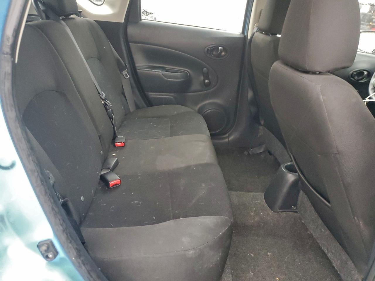 Nissan Versa S Image 5