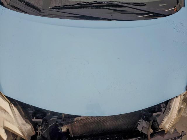 Nissan Versa S Image 9