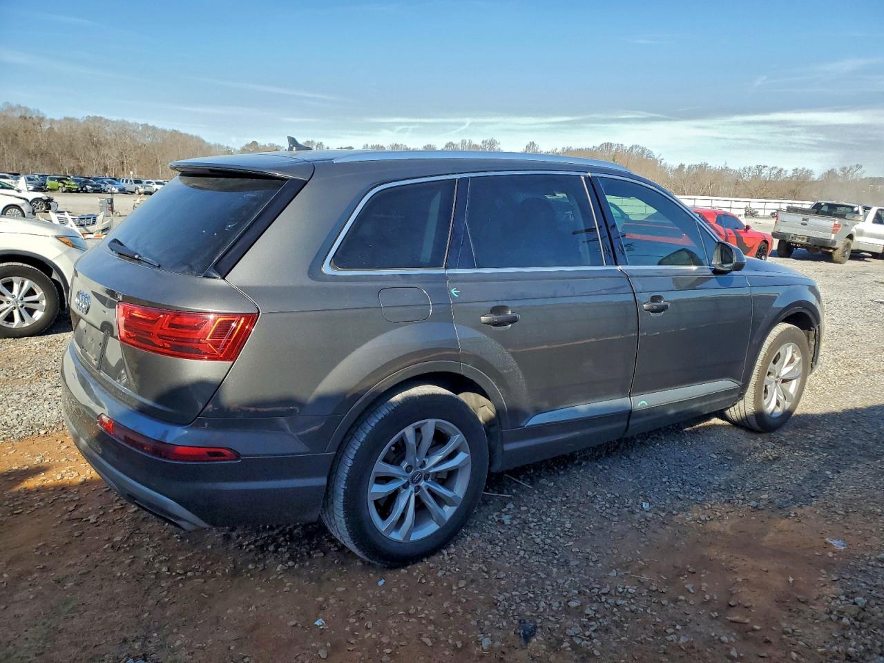 Audi Q7 Premium Image 9