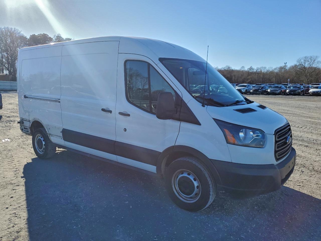 Ford Transit T-250 Image 6