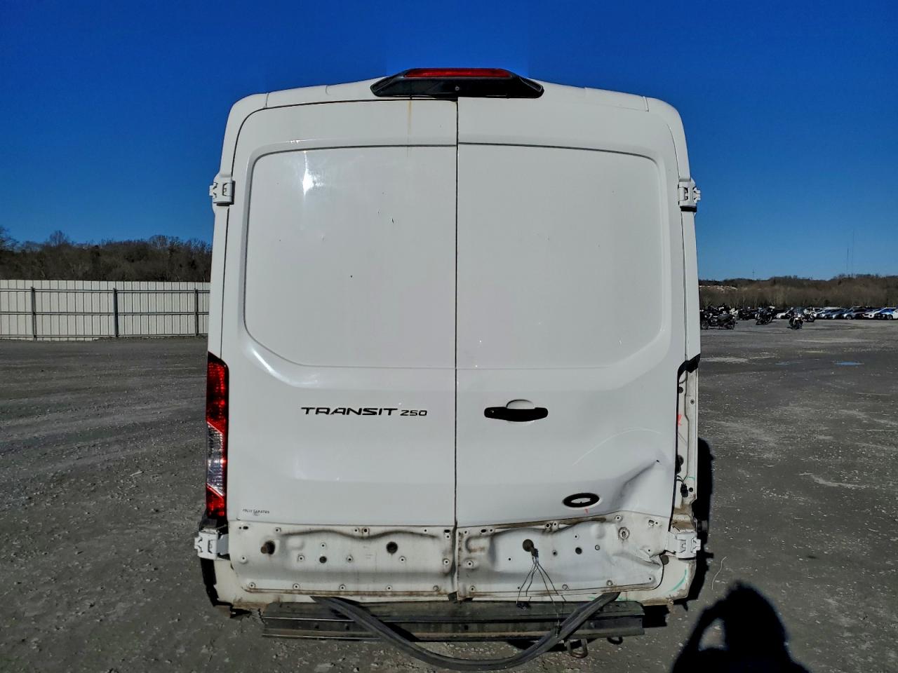 Ford Transit T-250 Image 2