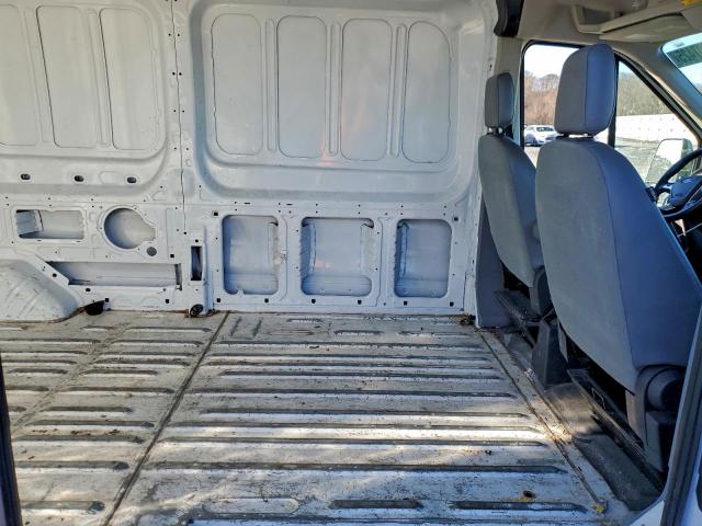 Ford Transit T-250 Image 12