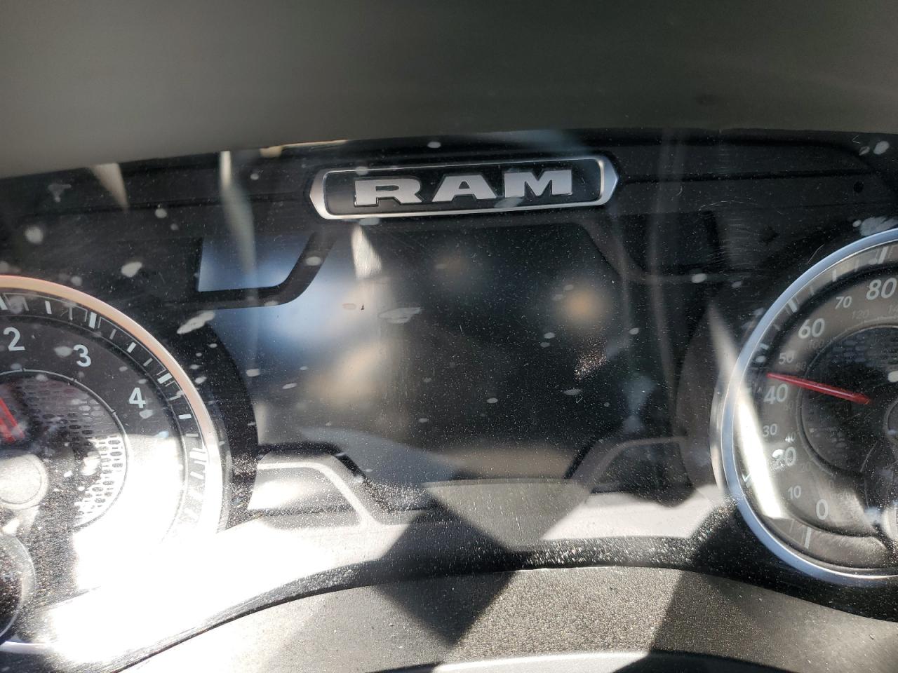 Ram 1500 Laramie Image 6