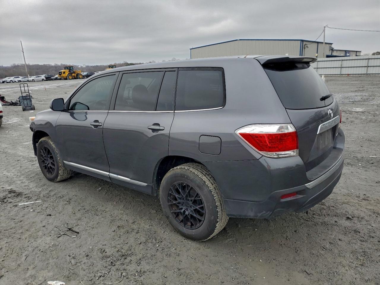 Toyota Highlander Base Image 7