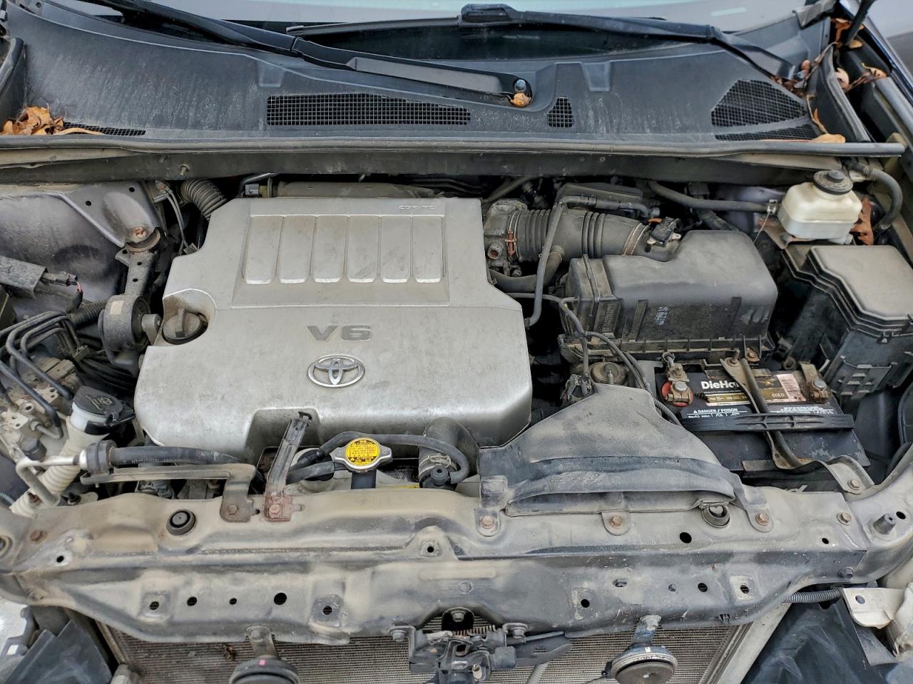 Toyota Highlander Base Image 8