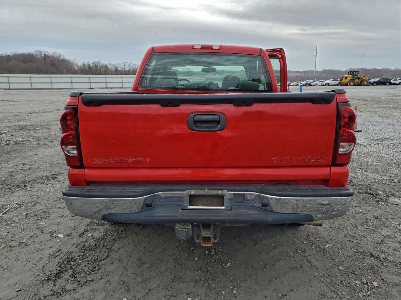Chevrolet Silverado C1500 Image 12
