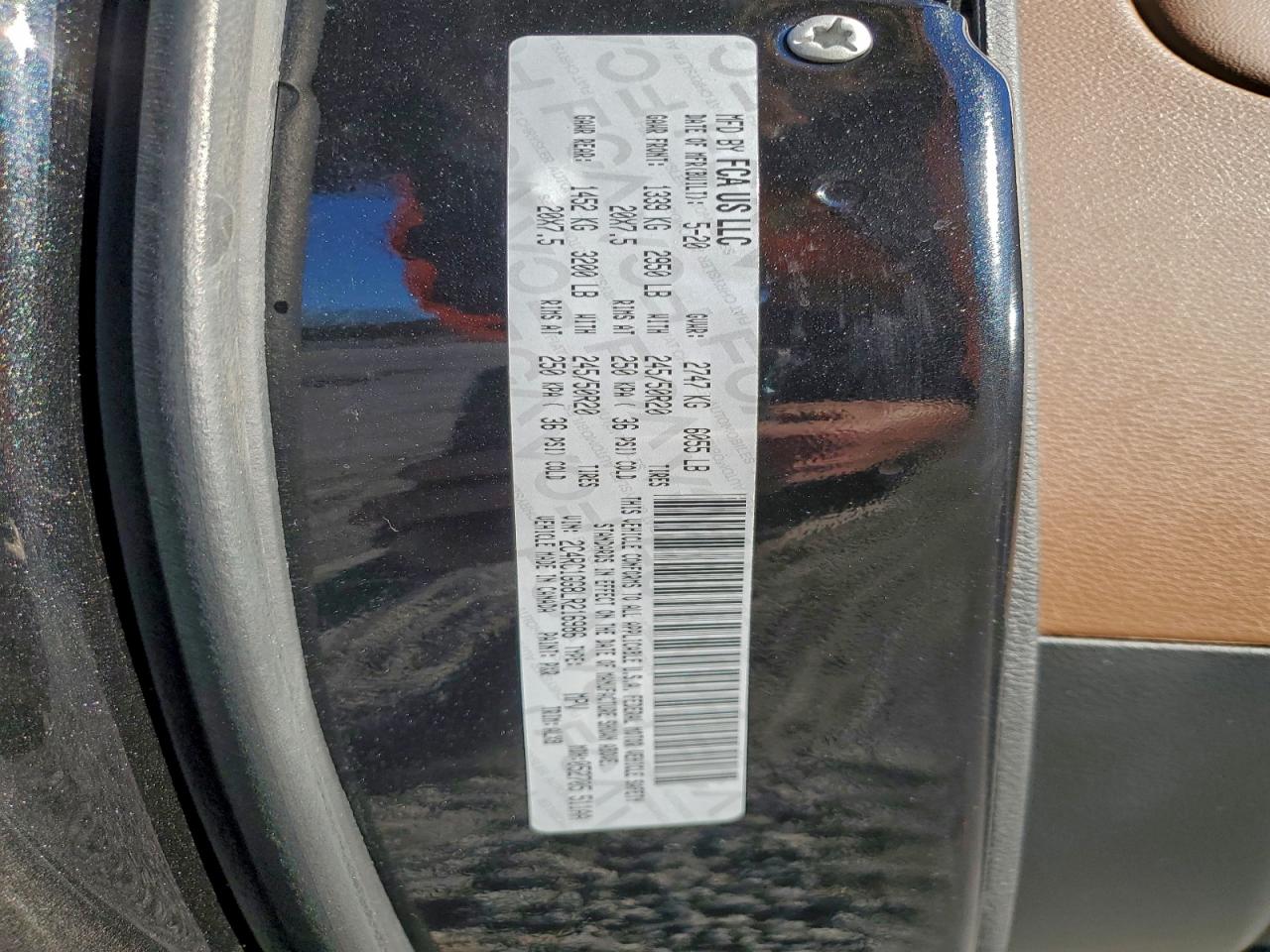 Chrysler Pacifica Limited Image 3