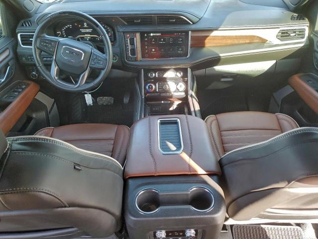 GMC Yukon Denali Ultimate Image 10