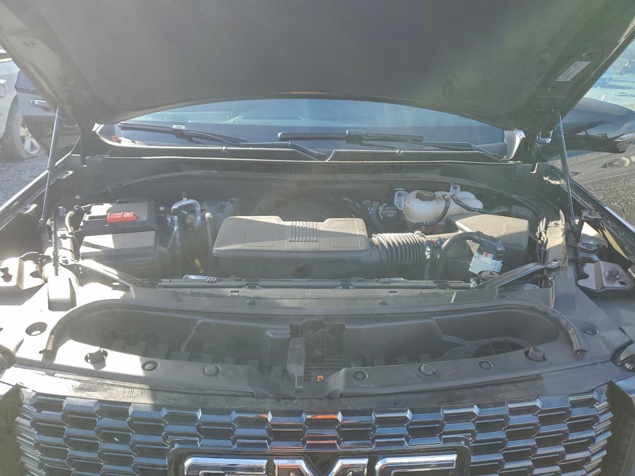 GMC Yukon Denali Ultimate Image 13