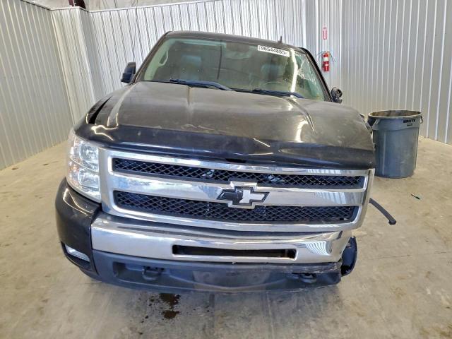 Chevrolet Silverado C1500 Lt Image 2