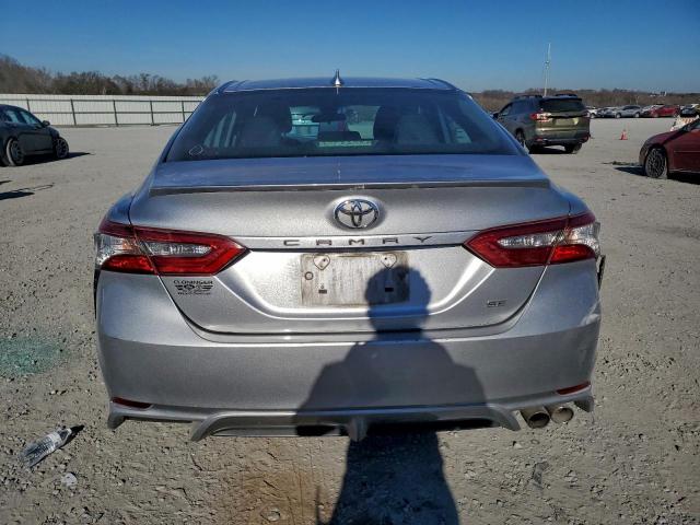 Toyota Camry L Image 7