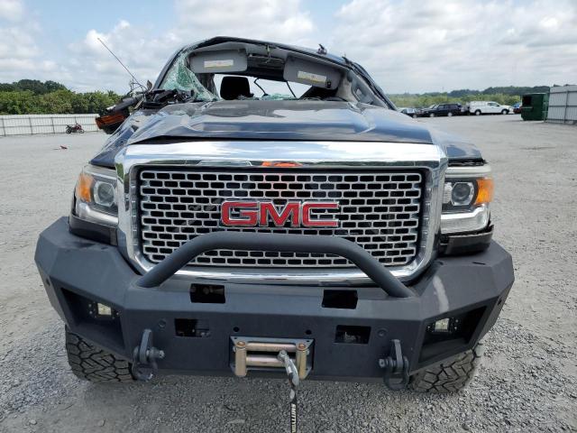 GMC Sierra K2500 Denali Image 9