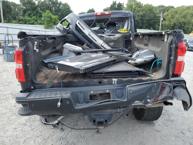 GMC Sierra K2500 Denali Image 3