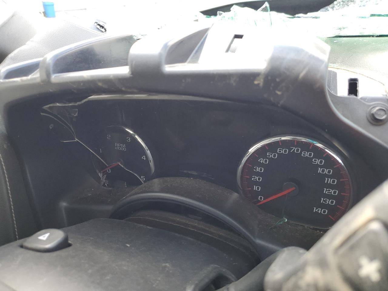 GMC Sierra K2500 Denali Image 12