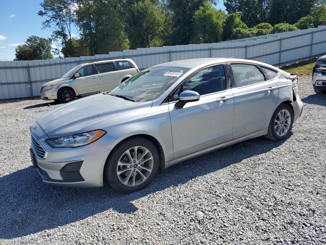 Ford Fusion Se Image 1