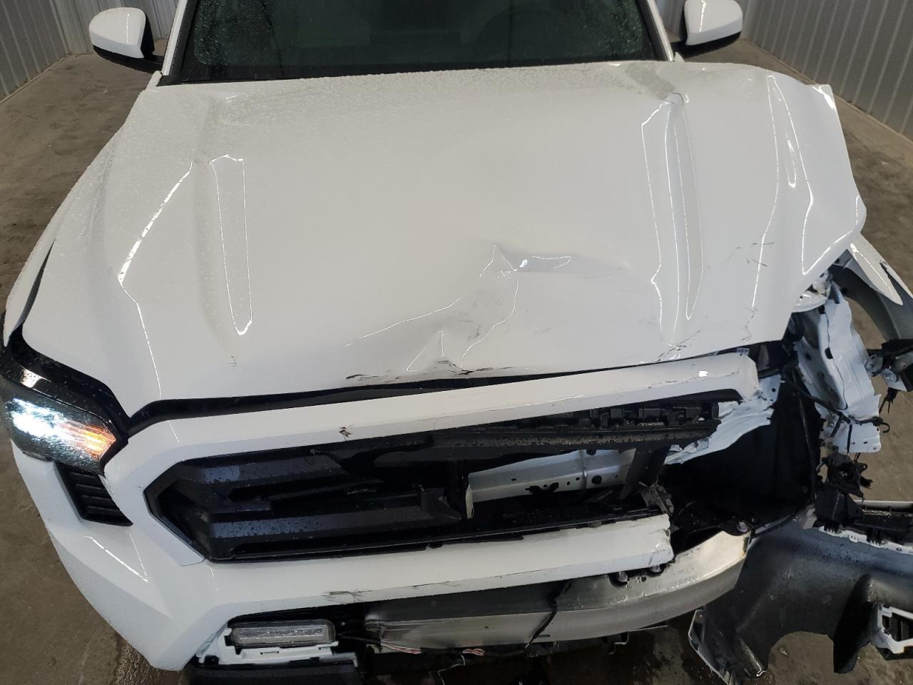 Toyota Tacoma Double Cab Image 9