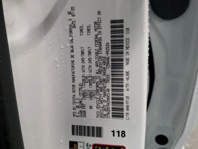 Toyota Tacoma Double Cab Image 10