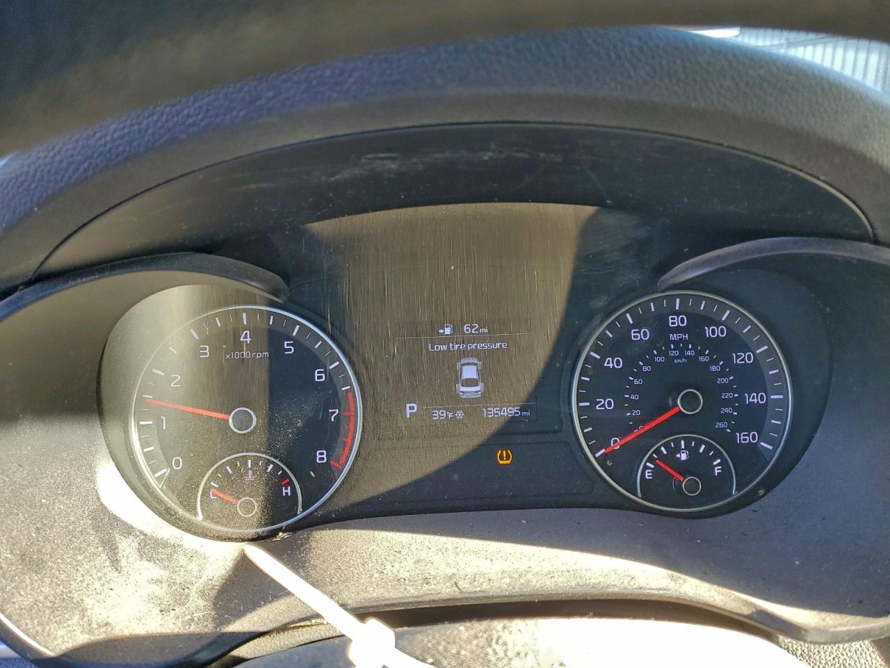 Kia Optima Lx Image 9