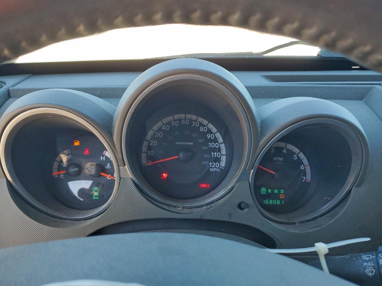 Dodge Nitro Slt Image 10