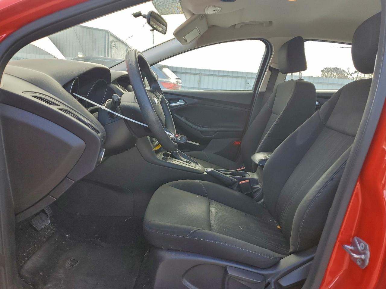 Ford Focus Se Image 9