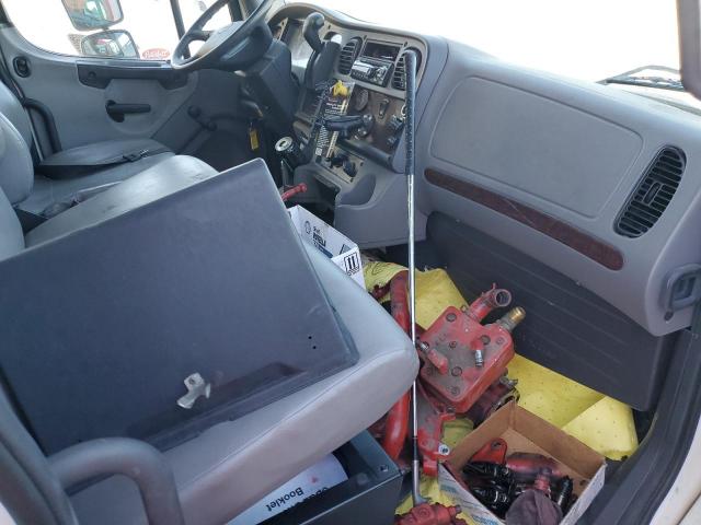 Freightliner M2 106 Medium Duty Image 8