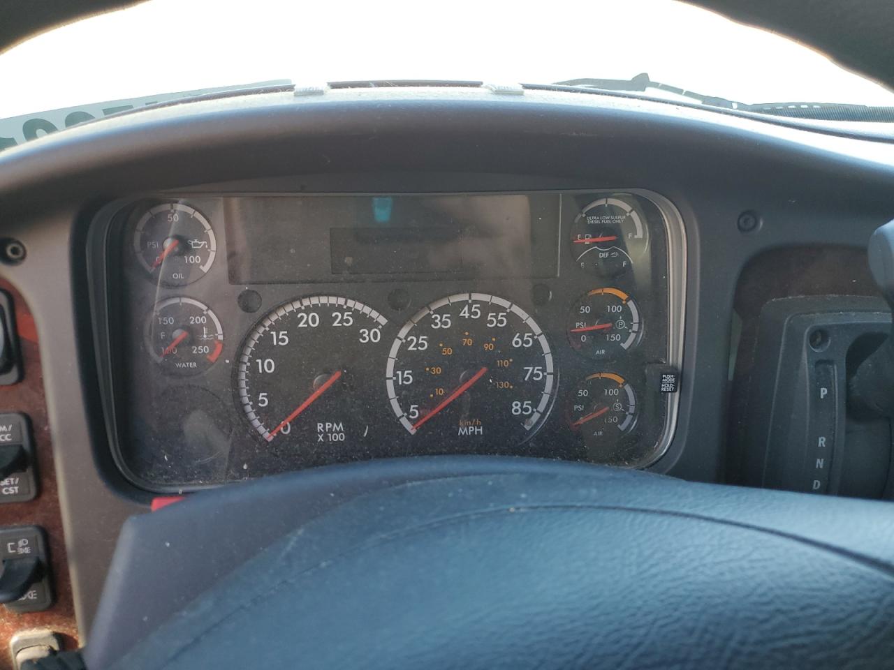 Freightliner M2 106 Medium Duty Image 9