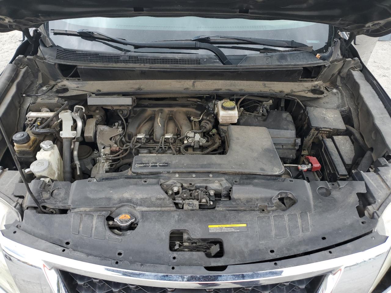 Nissan Pathfinder S Image 4