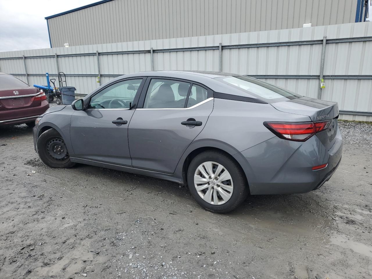 Nissan Sentra S Image 4