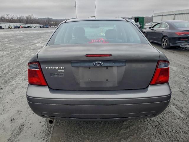 Ford Focus Zx4 Image 2