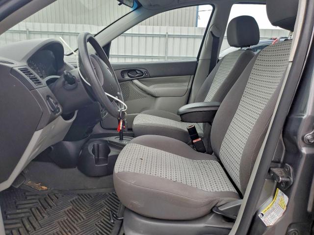 Ford Focus Zx4 Image 8