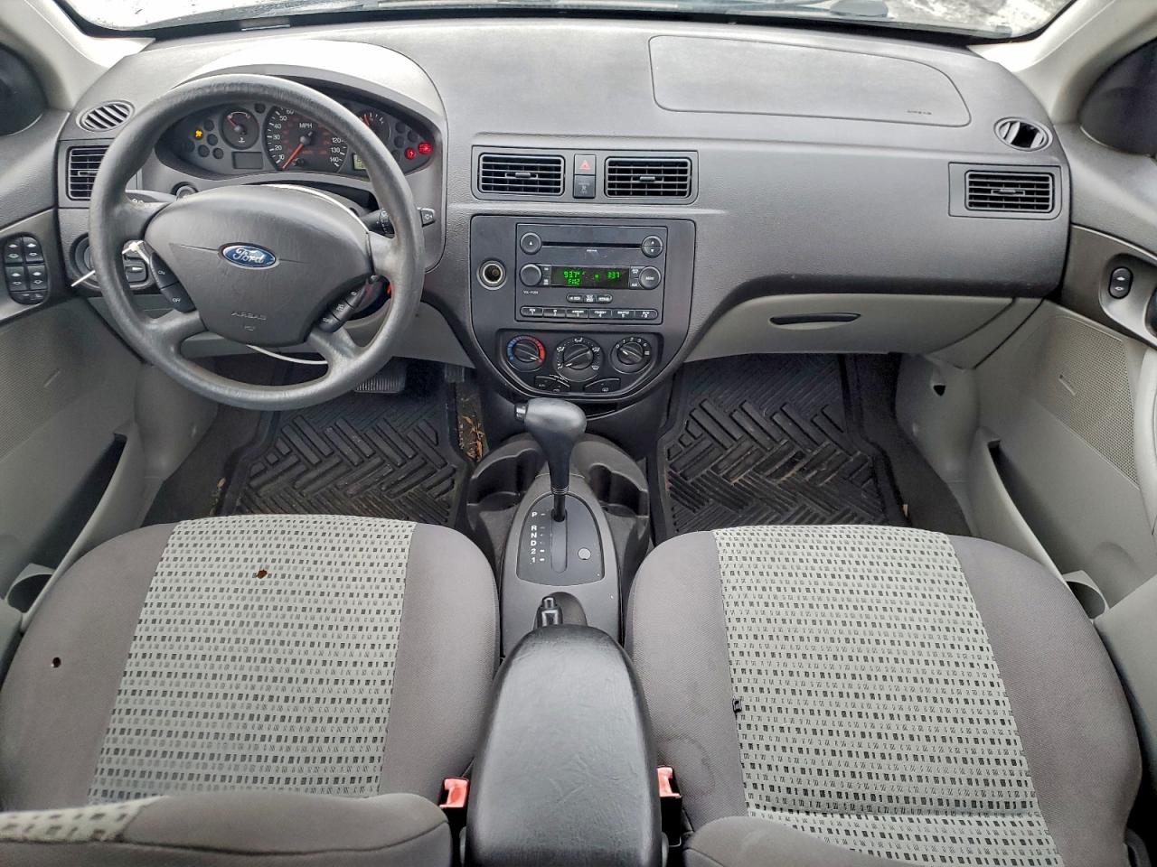 Ford Focus Zx4 Image 10