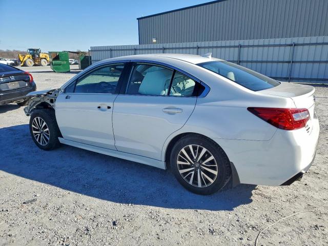 Subaru Legacy 2.5i Premium Image 2
