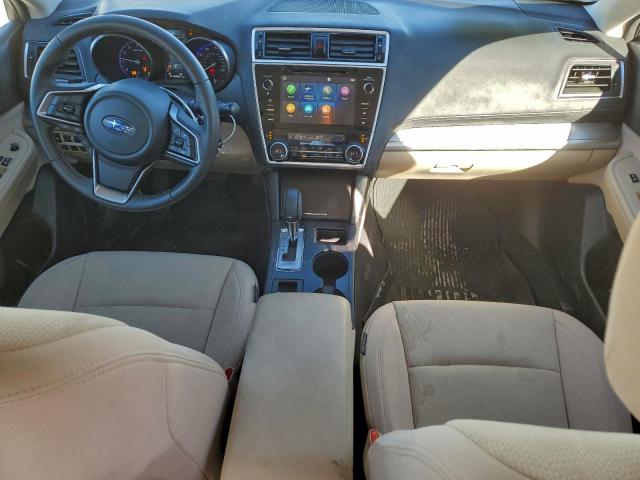 Subaru Legacy 2.5i Premium Image 12